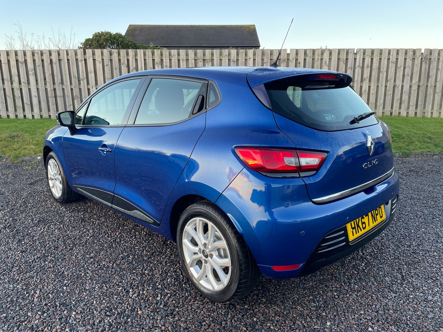 Used Renault Clio 2018 for sale - 76854899: Photo 4