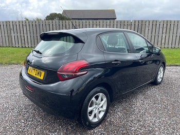Used Peugeot 208 2017 for sale - 78584839: Photo