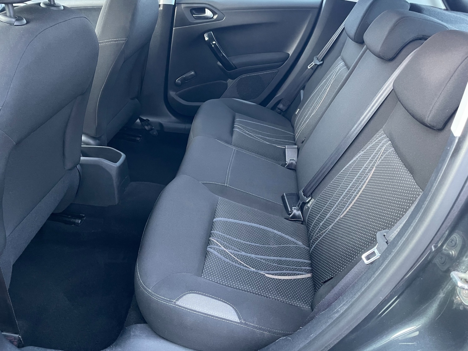 Used Peugeot 208 2014 for sale - 77399970: Photo 13