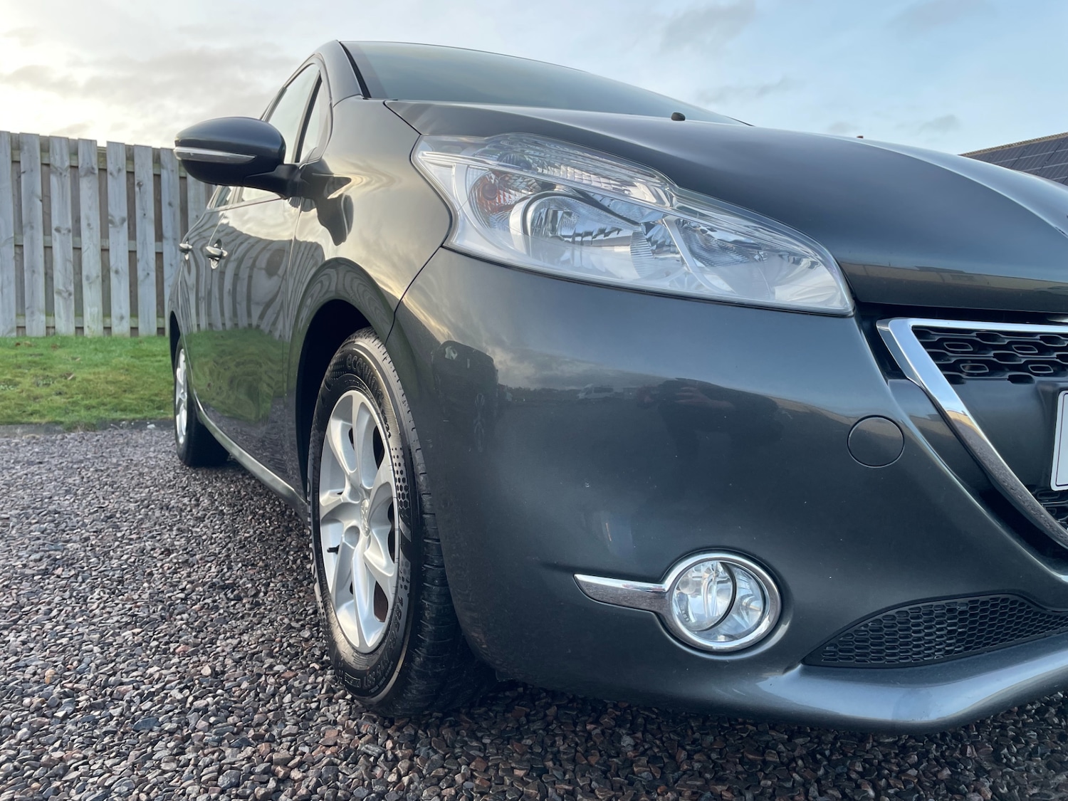 Used Peugeot 208 2014 for sale - 77399970: Photo 6