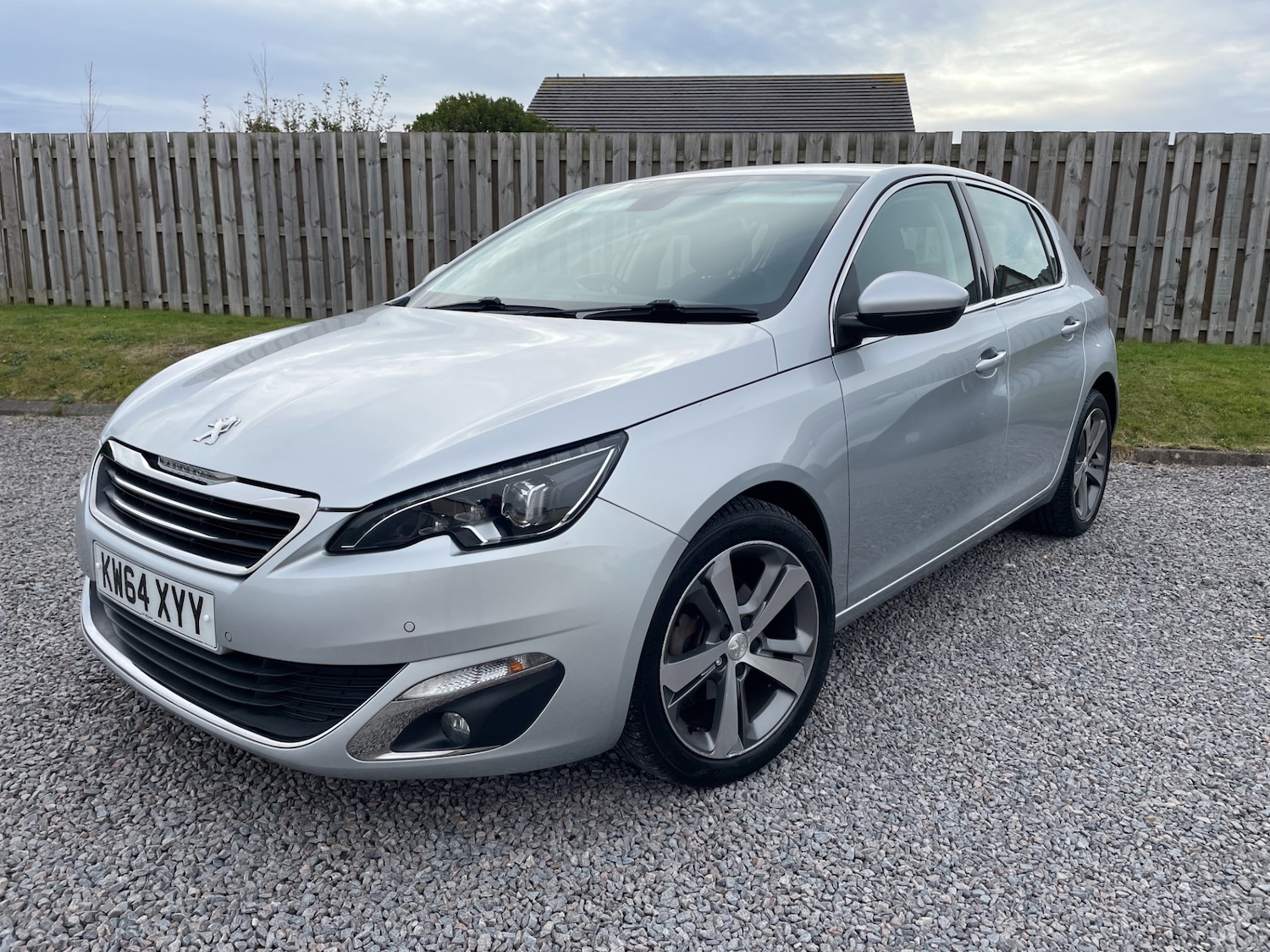 Used Peugeot 308 2015 for sale - 76178609: Photo 1