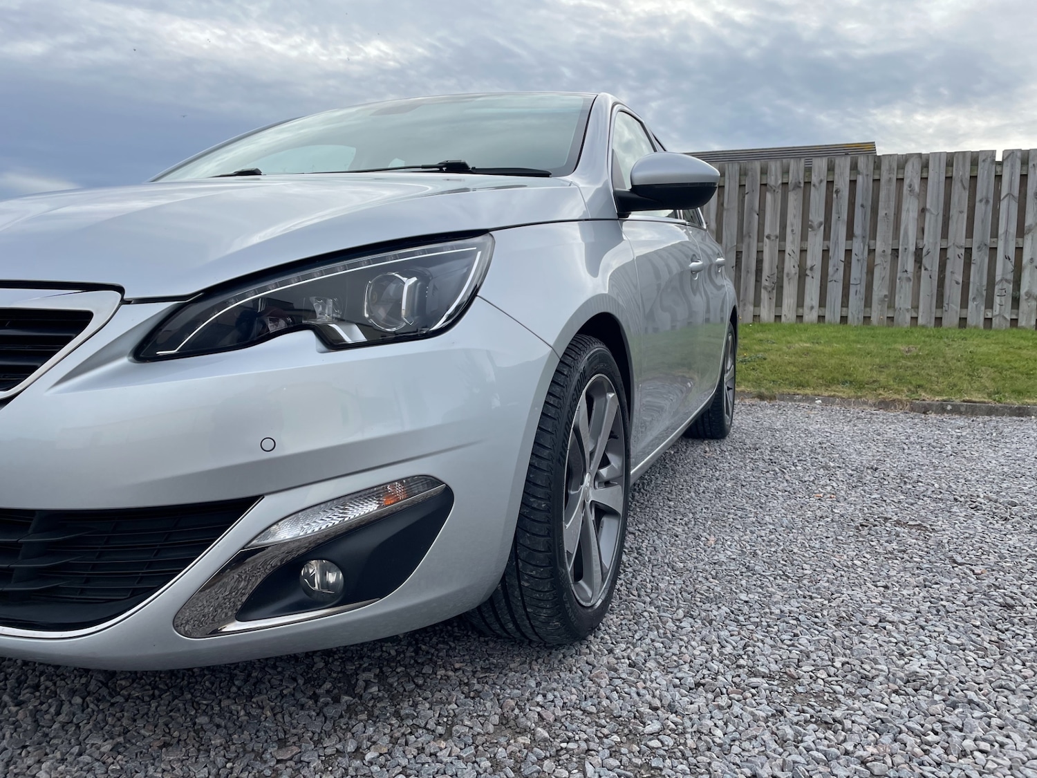 Used Peugeot 308 2015 for sale - 76178609: Photo 5