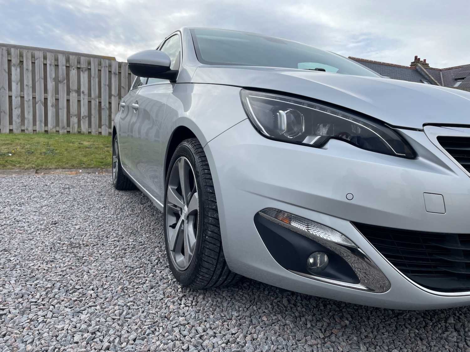 Used Peugeot 308 2015 for sale - 76178609: Photo 6