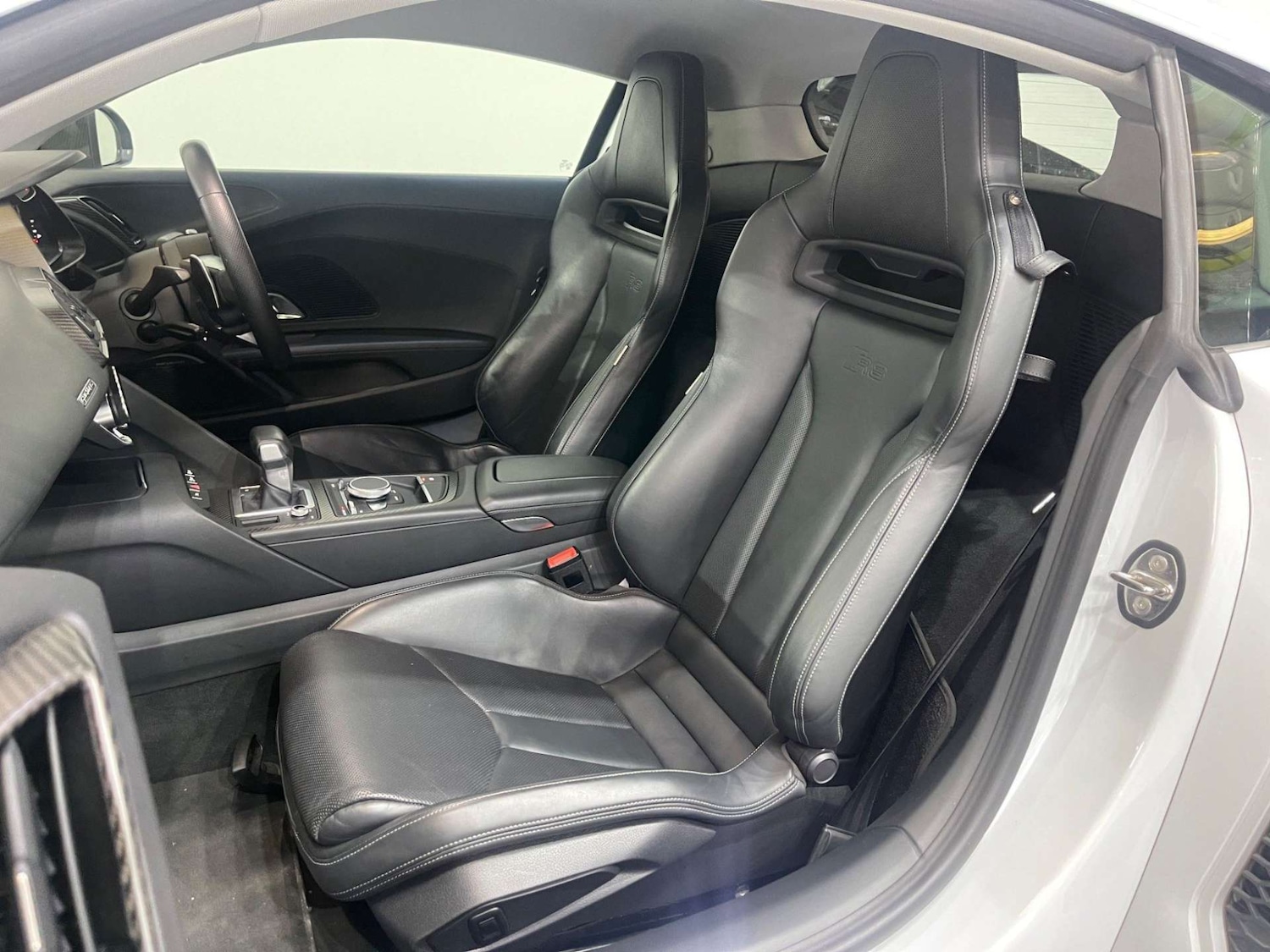 Used Audi R8 2016 for sale - 76285145: Photo 33