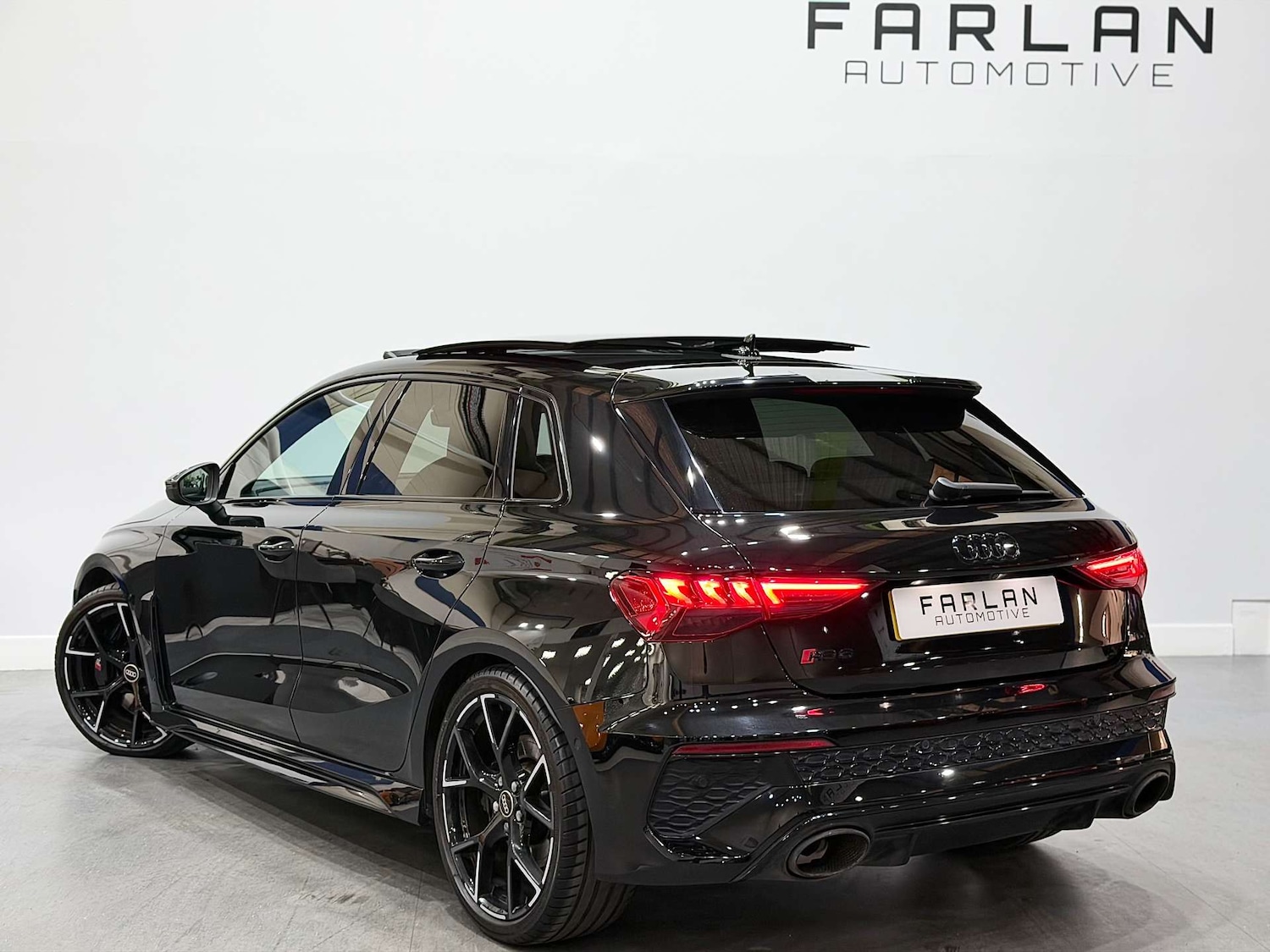 Used Audi RS3 2022 for sale - 76618868: Photo 4