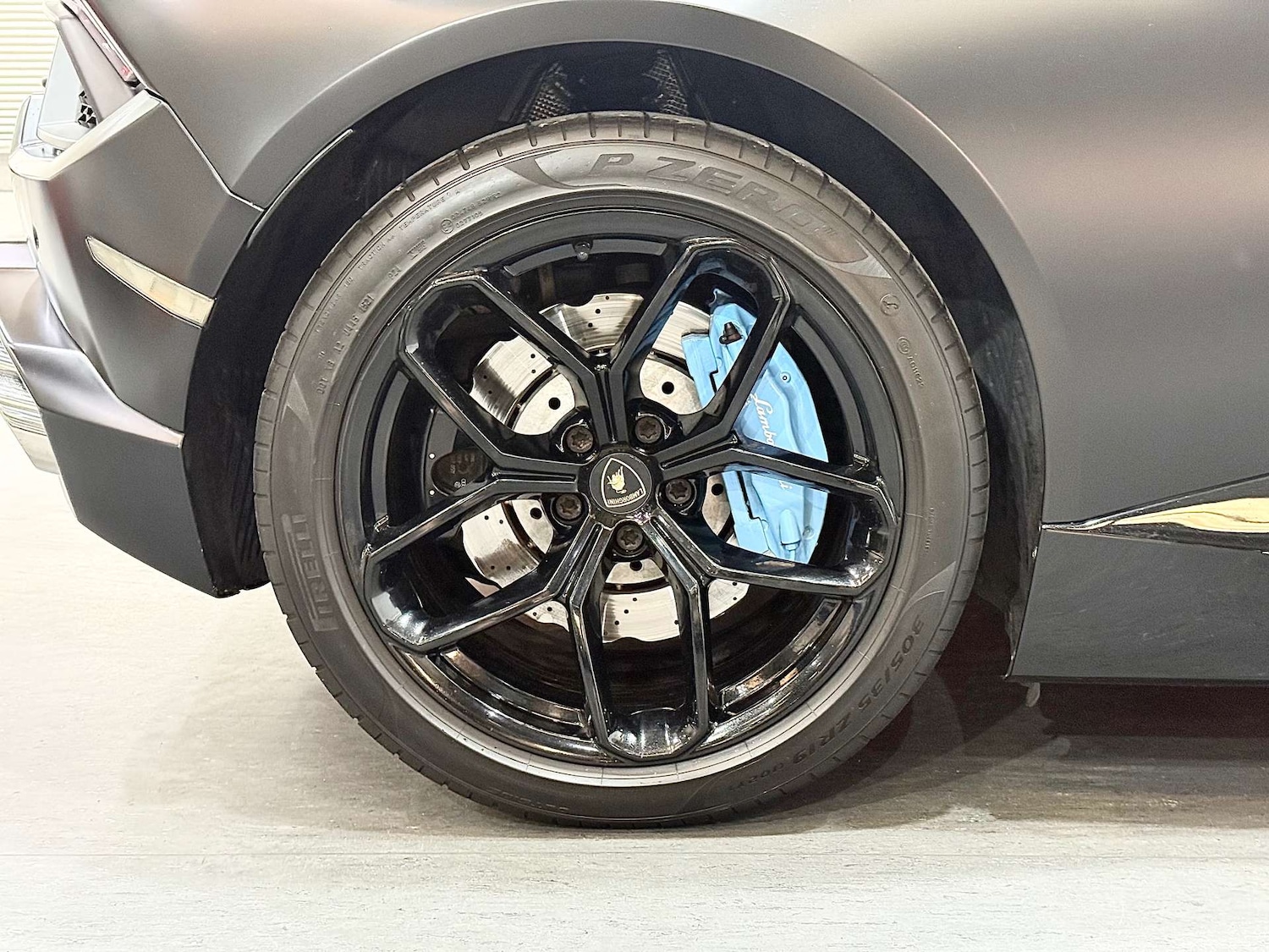 Used Lamborghini Huracan 2017 for sale - 76601754: Photo 53