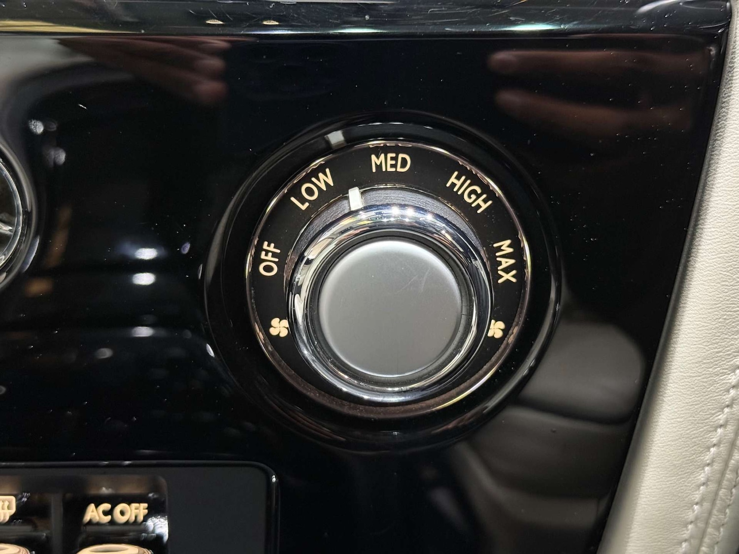 Used Rolls-Royce Phantom 2012 for sale - 76132443: Photo 34