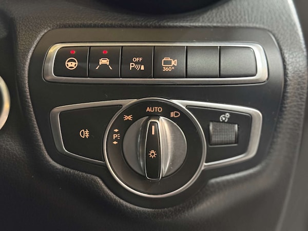 Used Mercedes-Benz GLC 2018 for sale - 76000354: Photo 63
