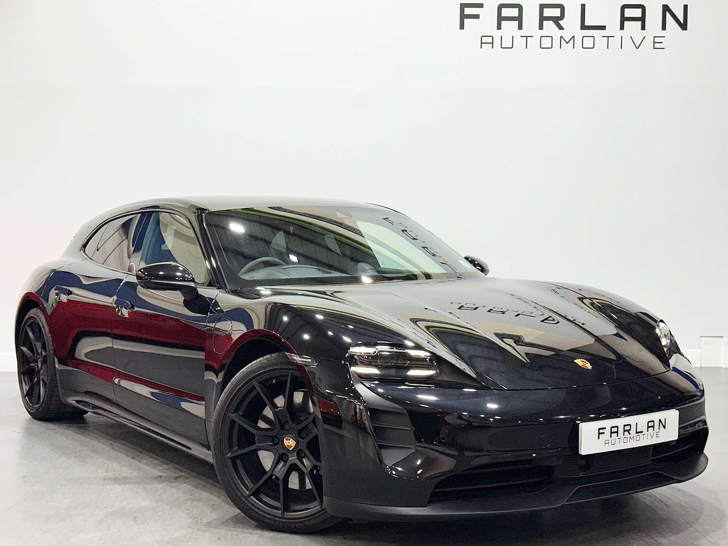Used Porsche Taycan 2024 for sale - 76058303: Photo 1