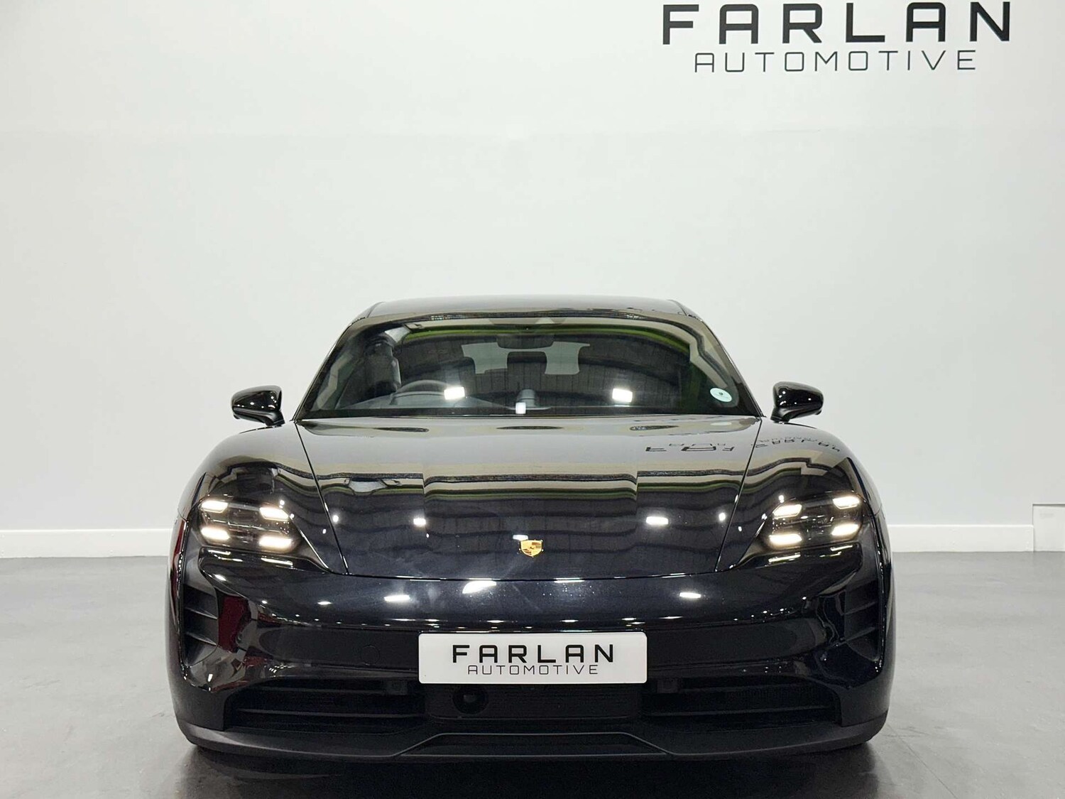 Used Porsche Taycan 2024 for sale - 76058303: Photo 10