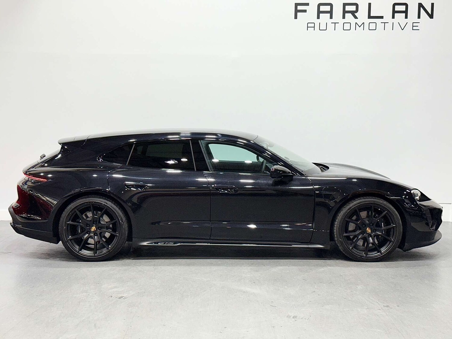 Used Porsche Taycan 2024 for sale - 76058303: Photo 18