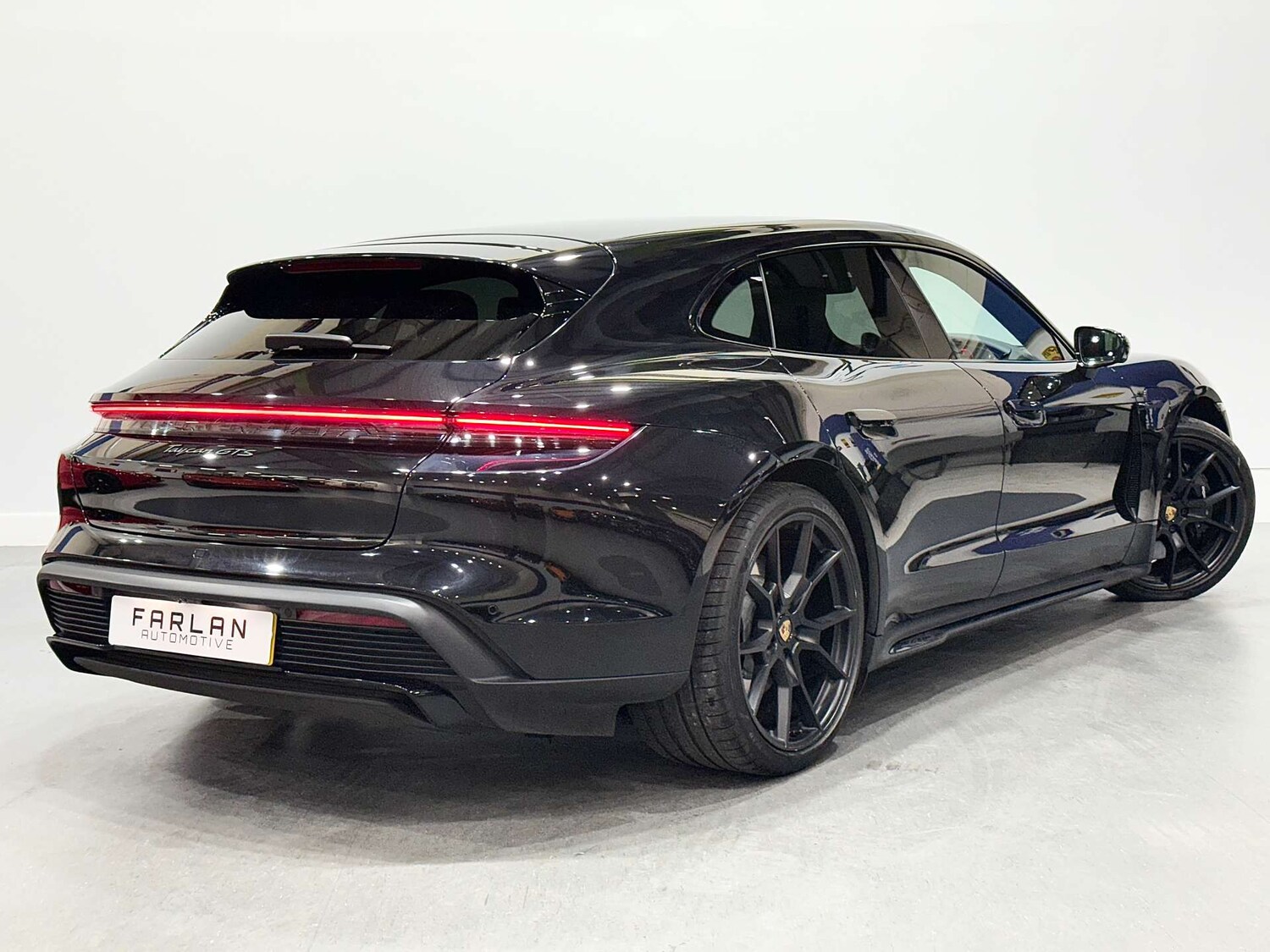 Used Porsche Taycan 2024 for sale - 76058303: Photo 29