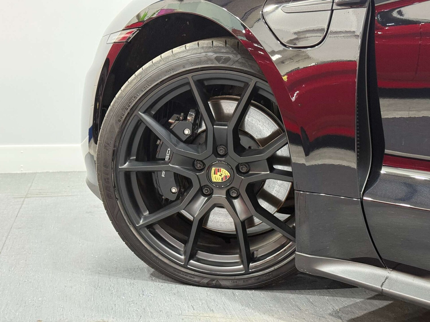 Used Porsche Taycan 2024 for sale - 76058303: Photo 32