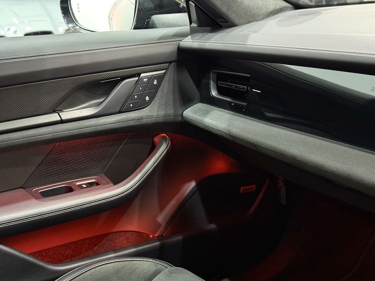 Used Porsche Taycan 2024 for sale - 76058303: Photo 60
