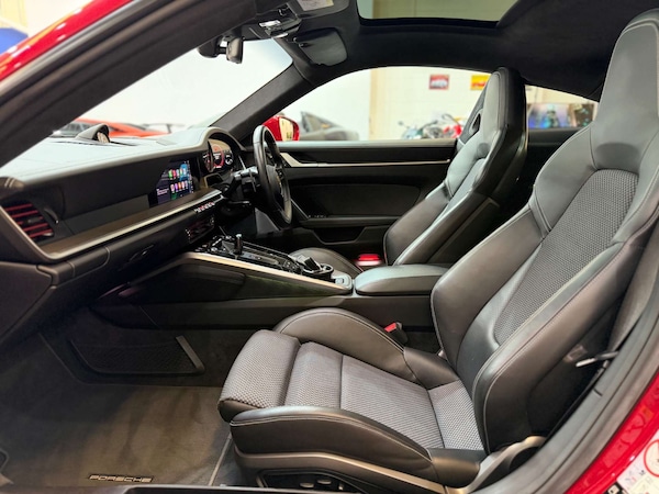 Used Porsche 911 2020 for sale - 76182605: Photo 42
