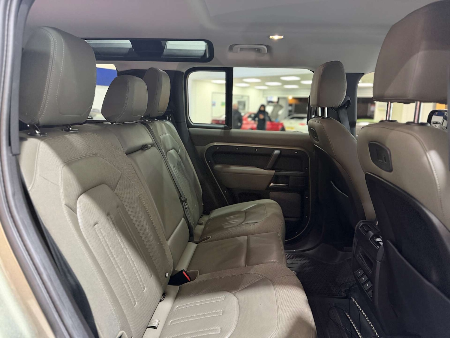 Used Land Rover Defender 110 2020 for sale - 76837454: Photo 37