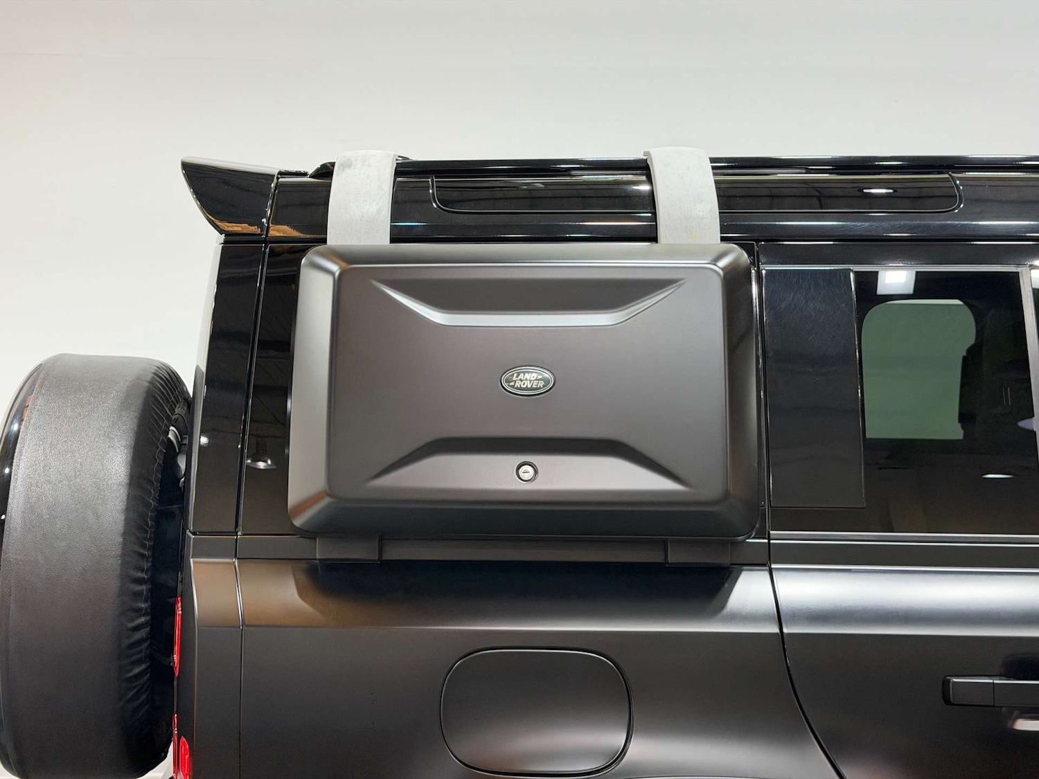 Used Land Rover Defender 110 2020 for sale - 76837454: Photo 61