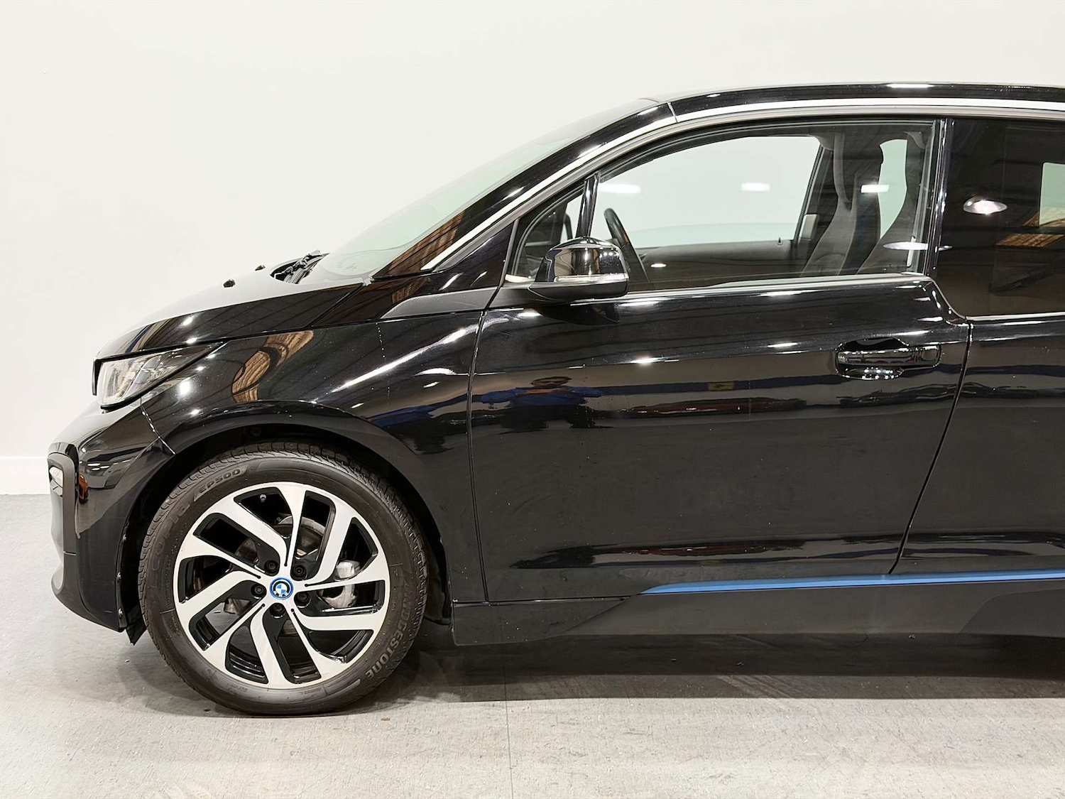 Used BMW i3 2017 for sale - 76427228: Photo 15