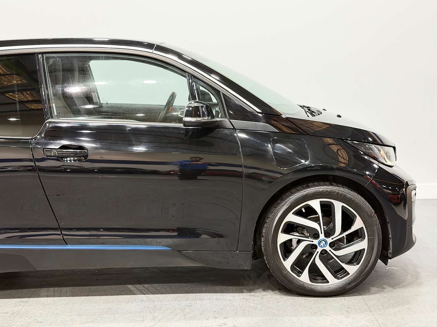 Used BMW i3 2017 for sale - 76427228: Photo 19