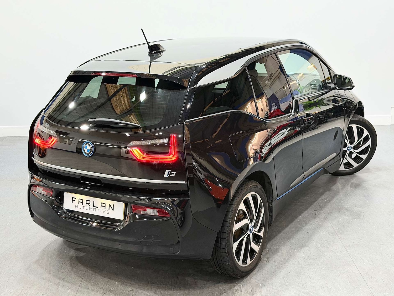 Used BMW i3 2017 for sale - 76427228: Photo 23