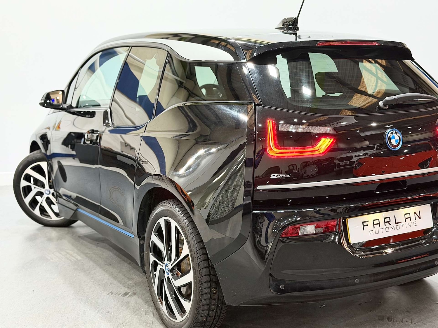 Used BMW i3 2017 for sale - 76427228: Photo 30