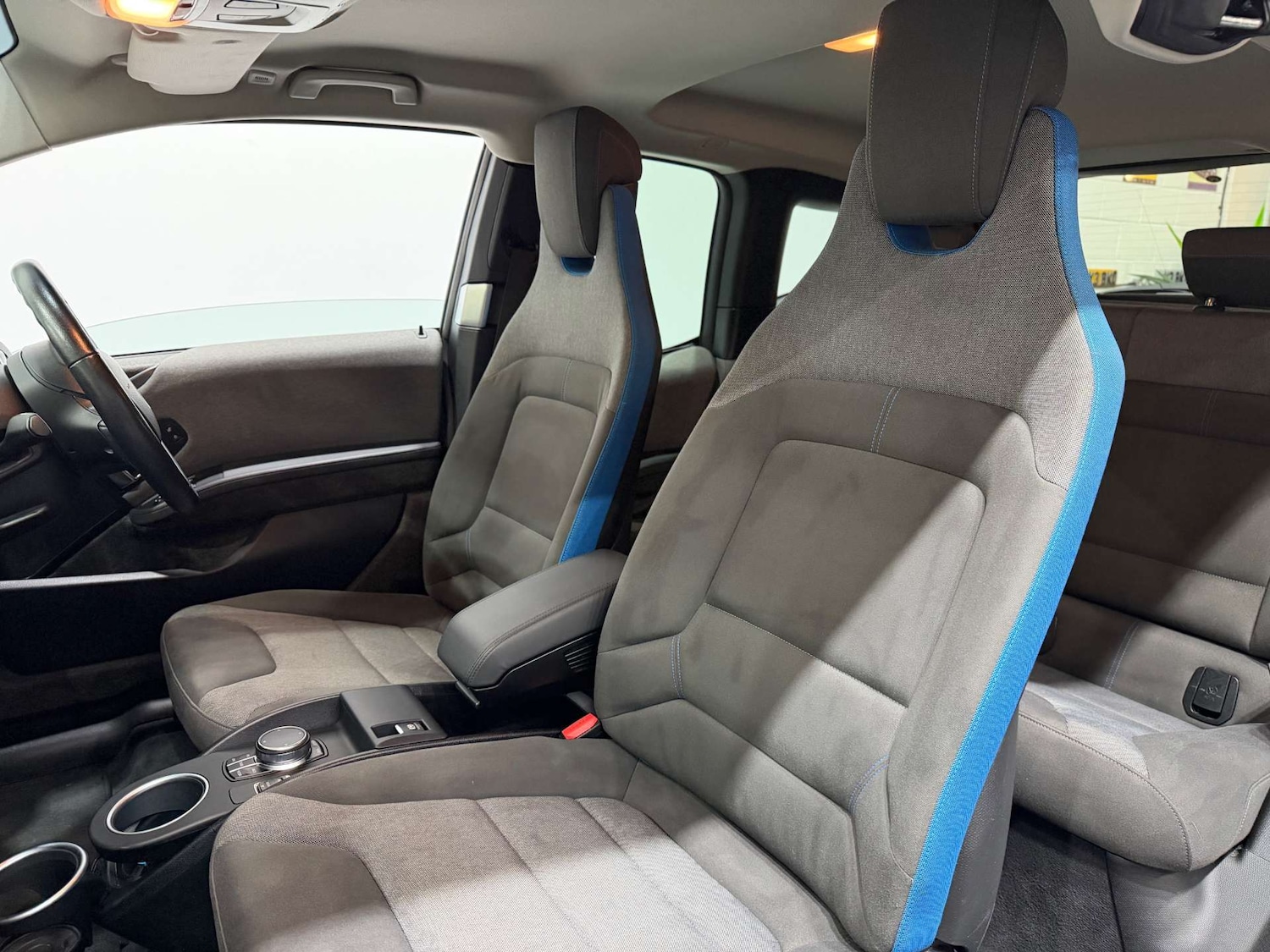 Used BMW i3 2017 for sale - 76427228: Photo 38