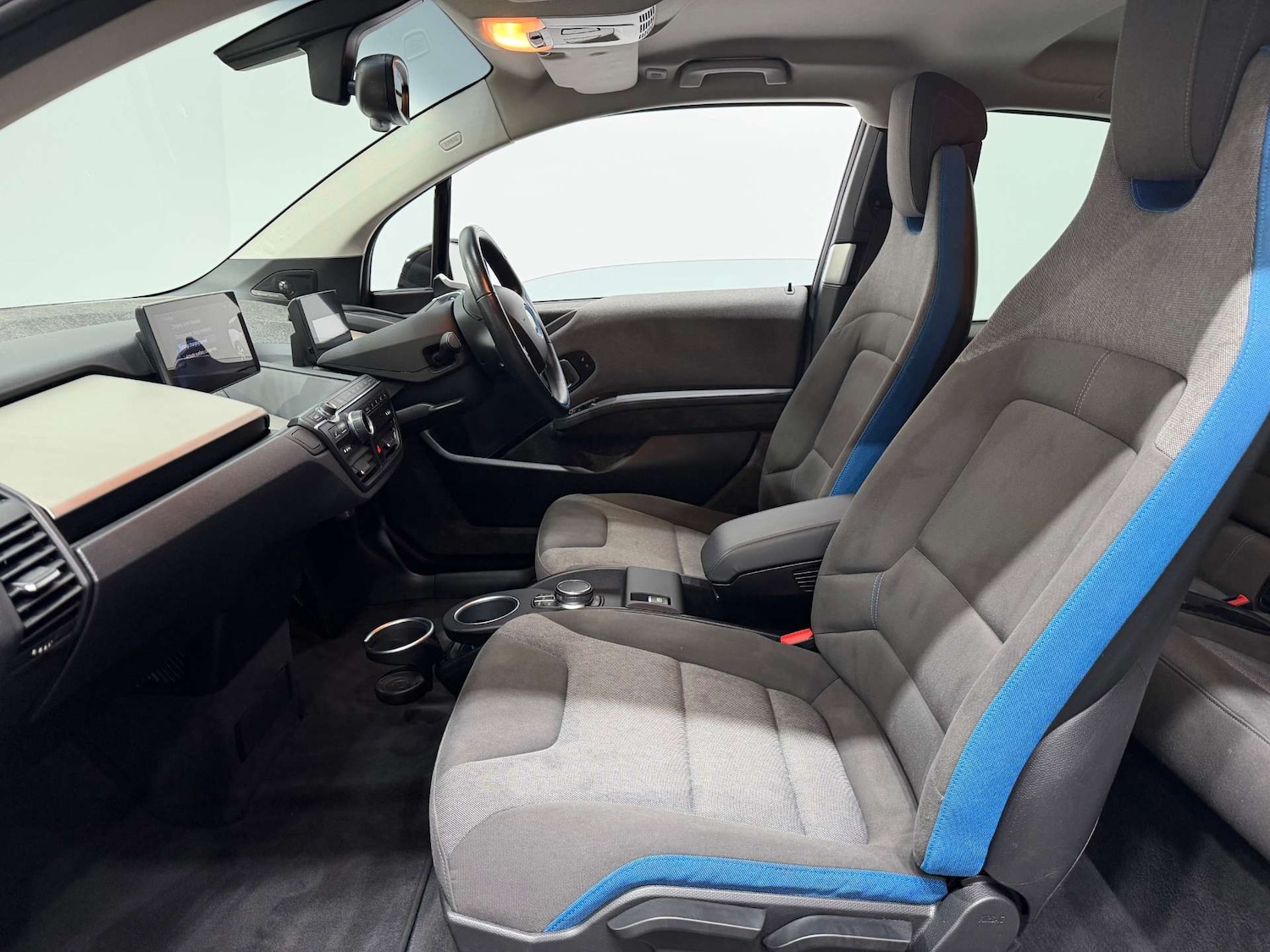 Used BMW i3 2017 for sale - 76427228: Photo 39