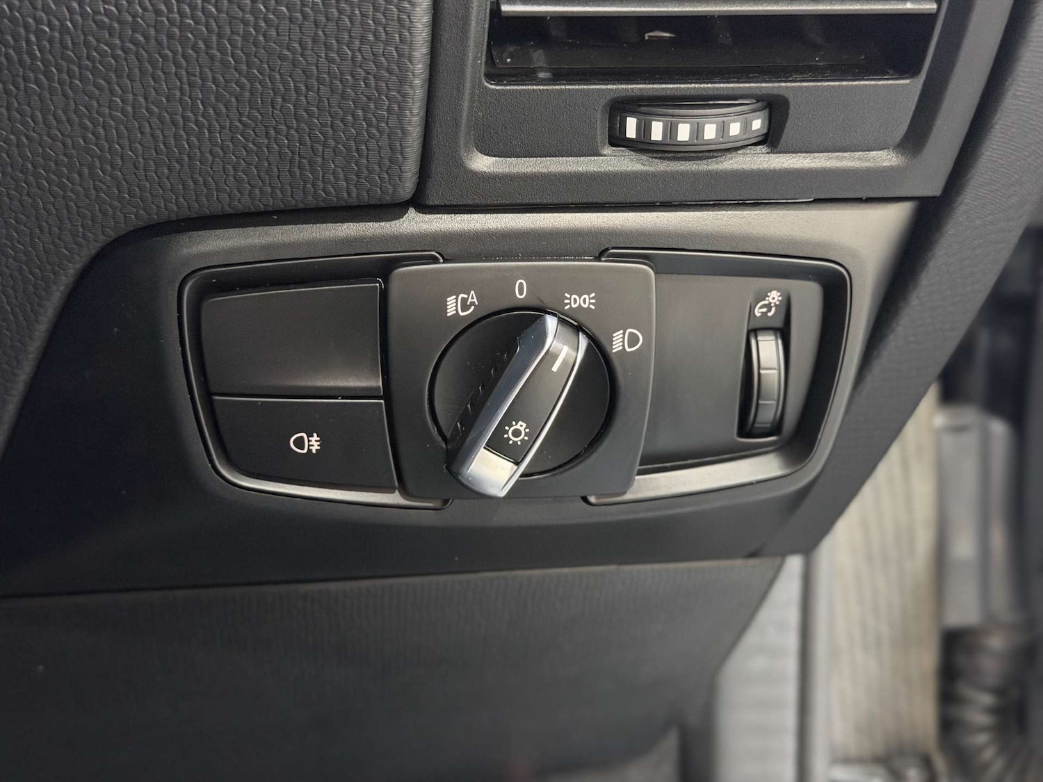 Used BMW i3 2017 for sale - 76427228: Photo 48