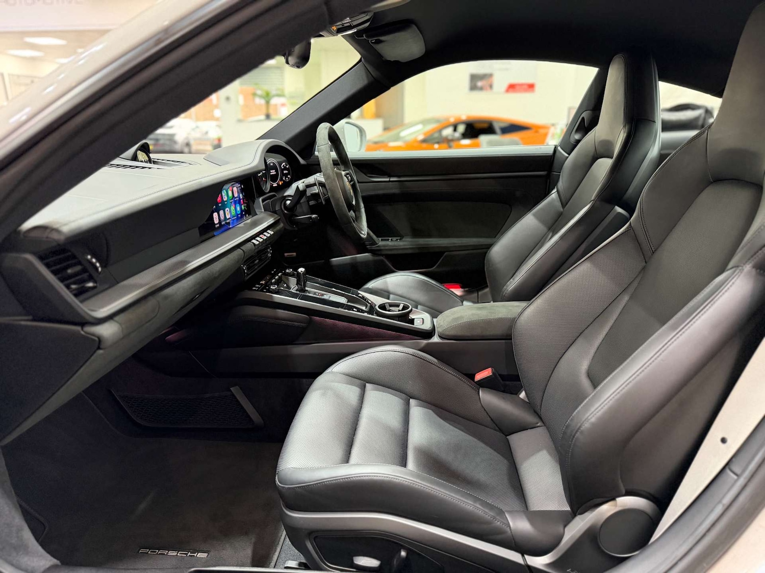 Used Porsche 911 2023 for sale - 76301957: Photo 39