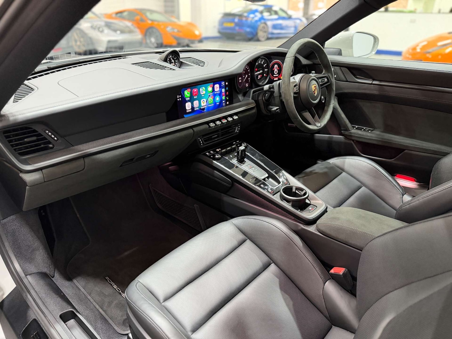 Used Porsche 911 2023 for sale - 76301957: Photo 40