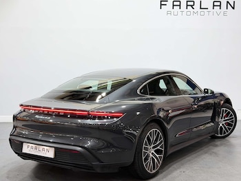 Used Porsche Taycan 2021 for sale - 76407035: Photo