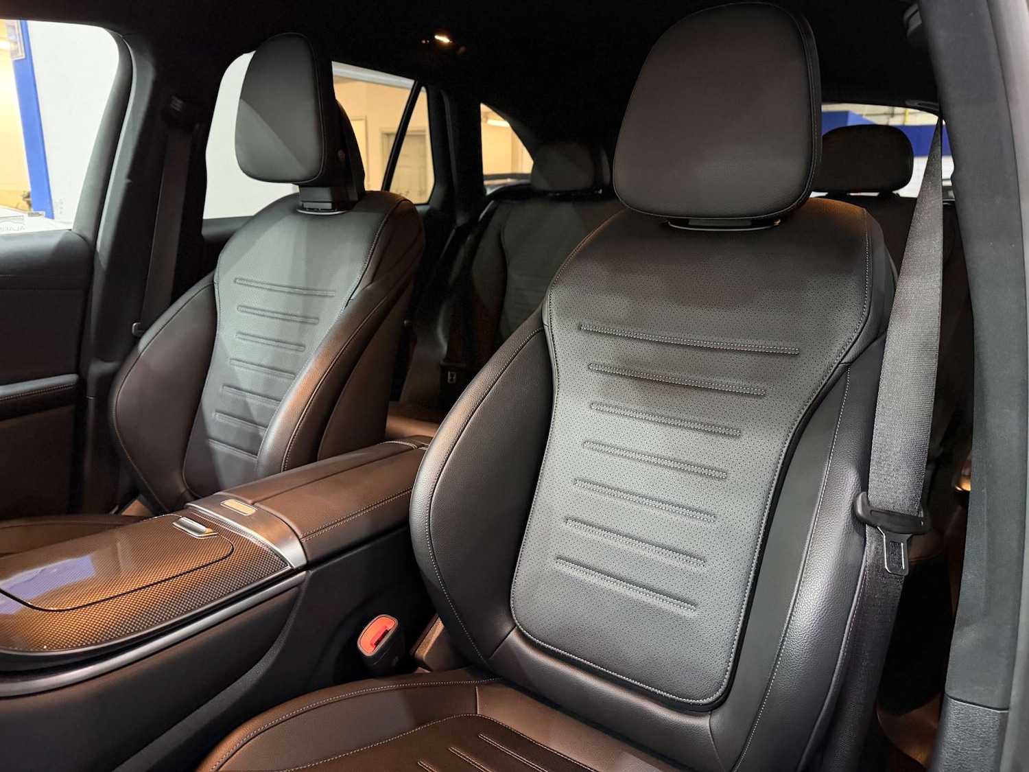 Used Mercedes-Benz GLC 2023 for sale - 77187844: Photo 46