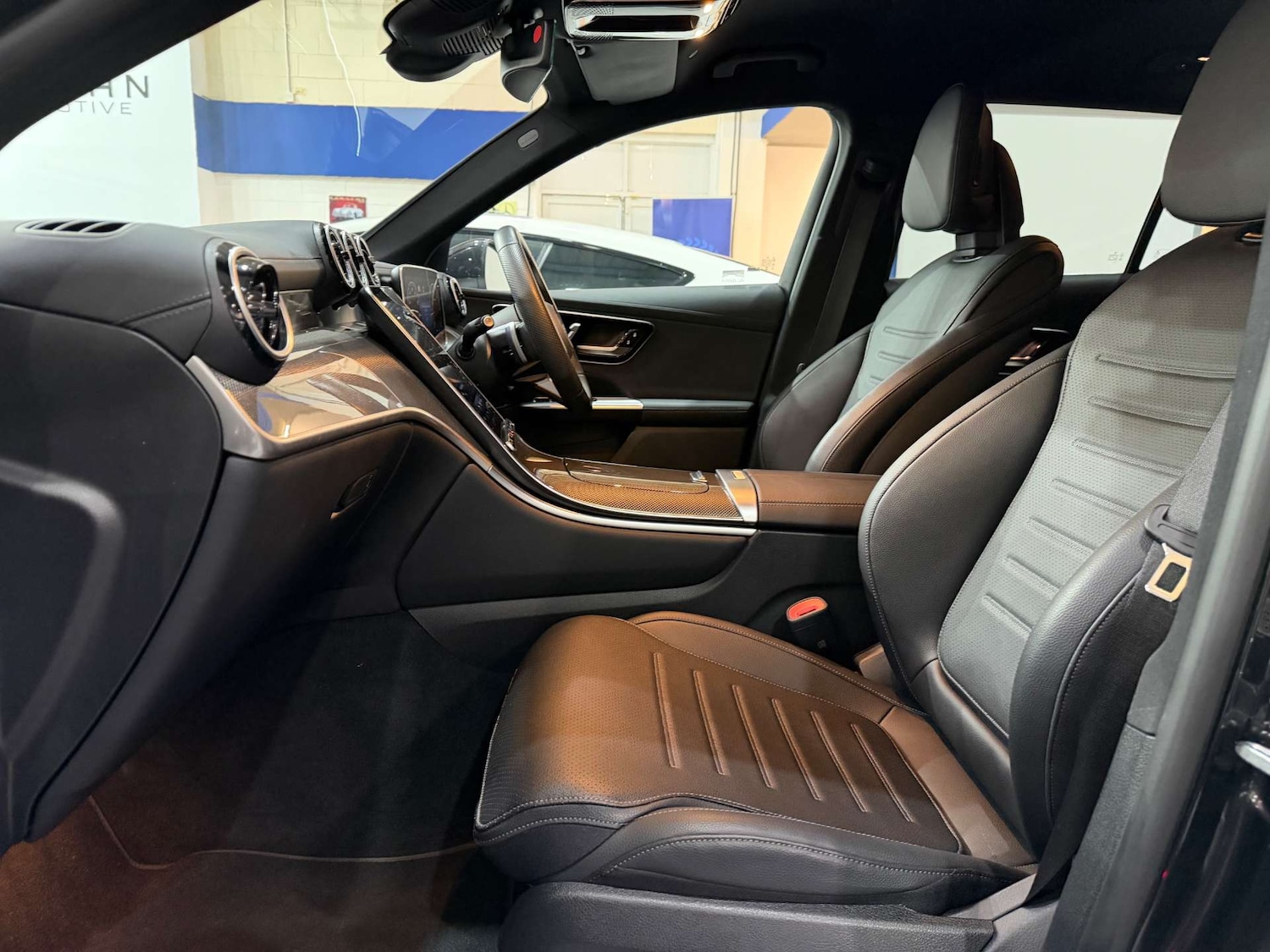 Used Mercedes-Benz GLC 2023 for sale - 77187844: Photo 47