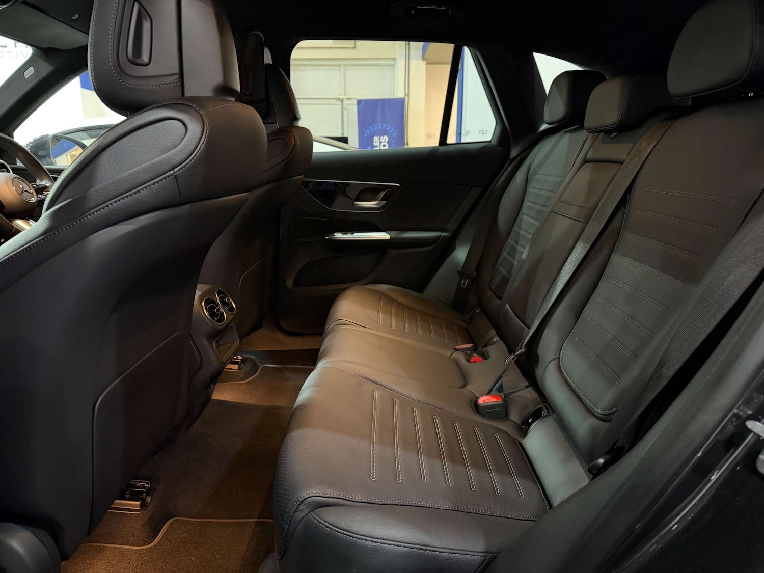 Used Mercedes-Benz GLC 2023 for sale - 77187844: Photo 50