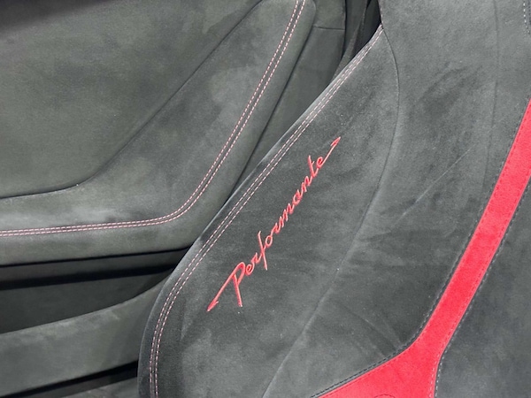 Used Lamborghini Huracan 2019 for sale - 76277590: Photo 37