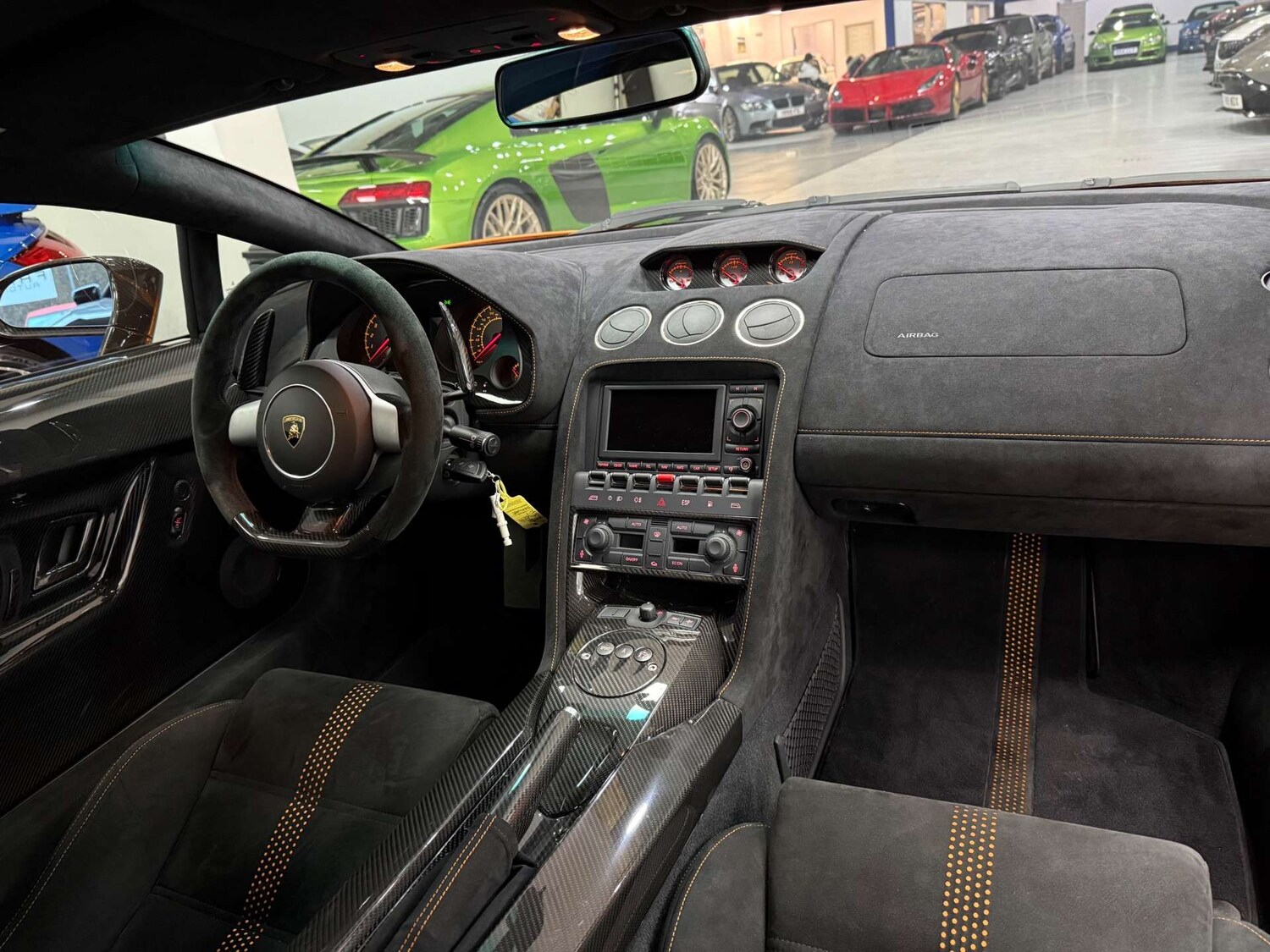 Used Lamborghini Gallardo 2015 for sale - 76601391: Photo 12