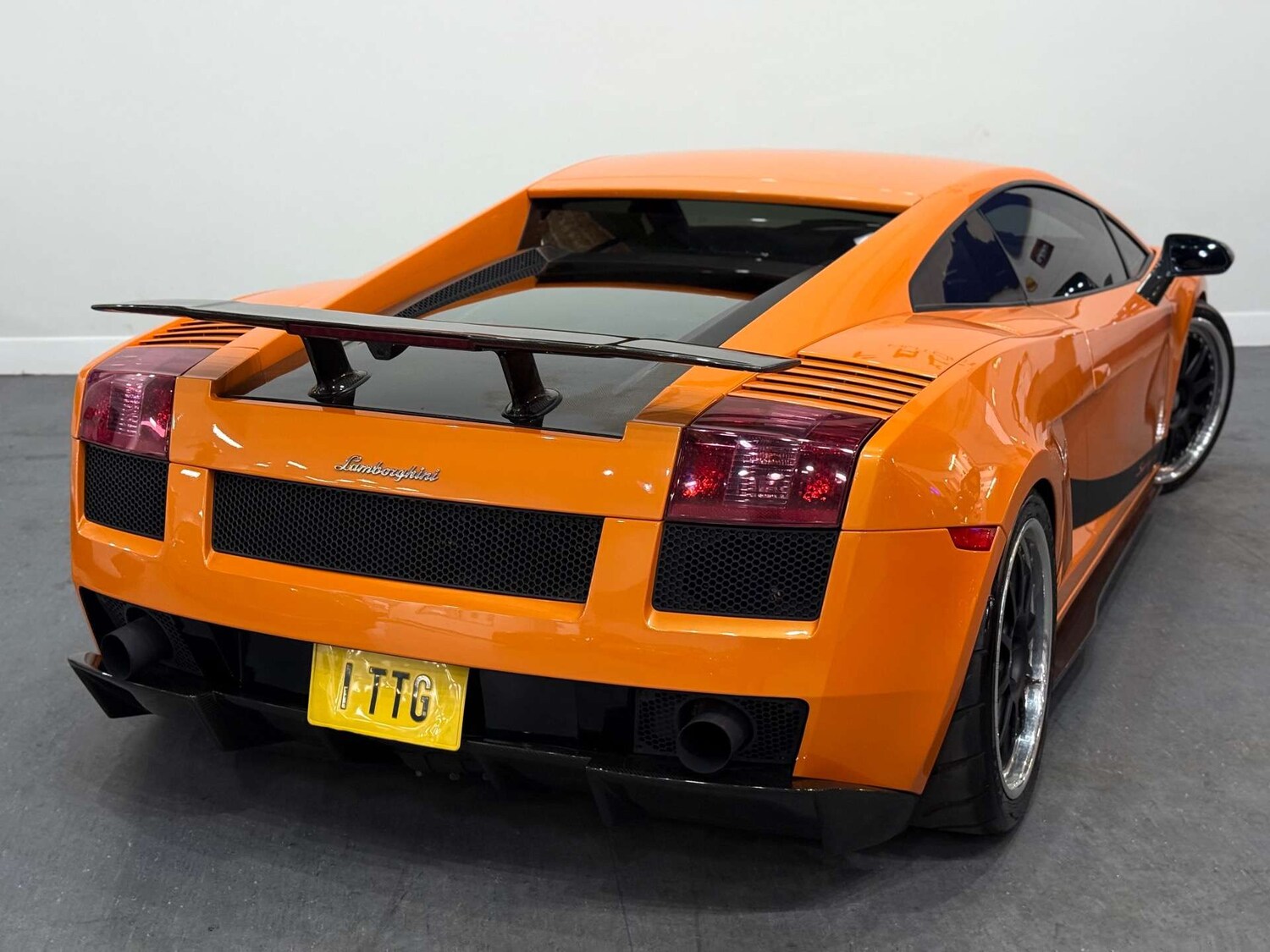 Used Lamborghini Gallardo 2015 for sale - 76601391: Photo 27