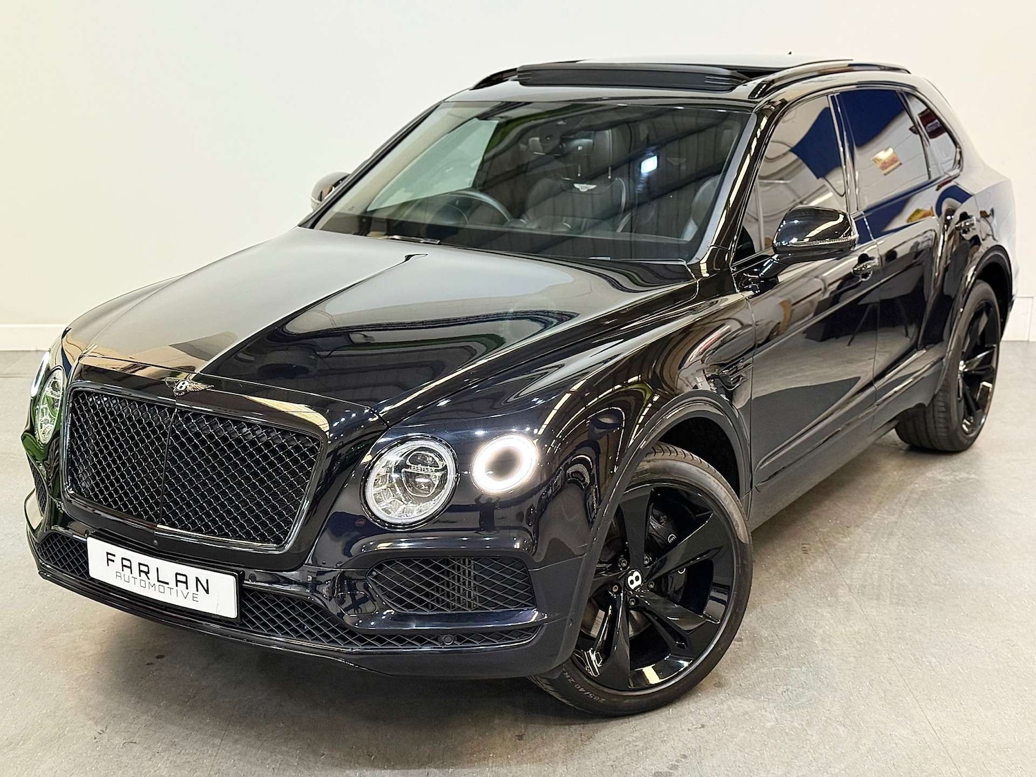 Used Bentley Bentayga 2017 for sale - 76601465: Photo 13