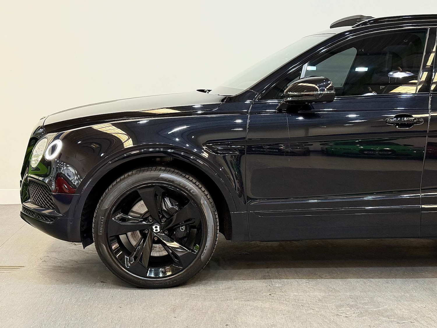 Used Bentley Bentayga 2017 for sale - 76601465: Photo 18