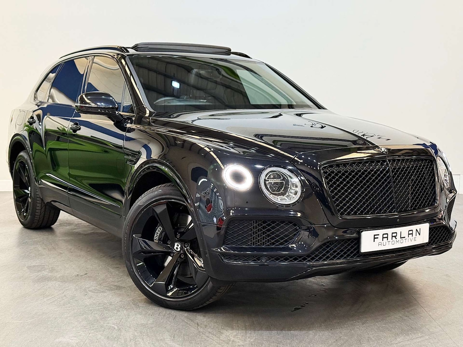 Used Bentley Bentayga 2017 for sale - 76601465: Photo 7
