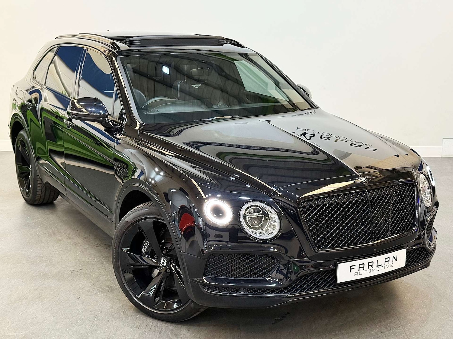 Used Bentley Bentayga 2017 for sale - 76601465: Photo 8