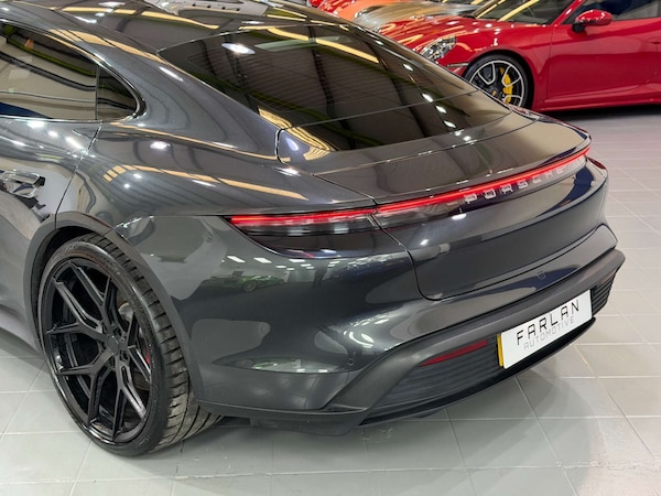 Used Porsche Taycan 2020 for sale - 76219296: Photo 19