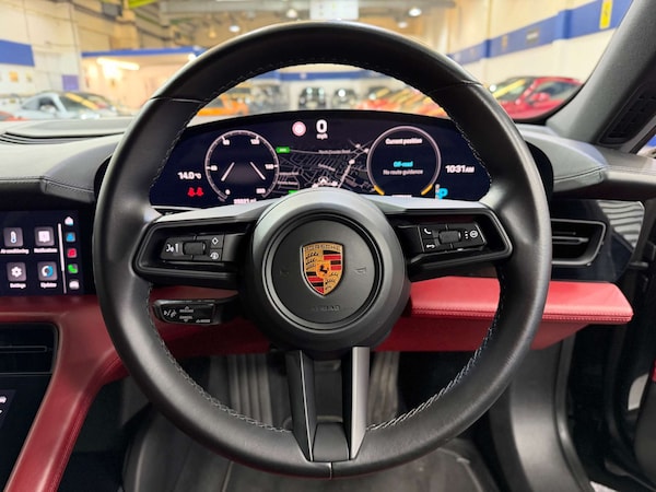 Used Porsche Taycan 2020 for sale - 76219296: Photo 32