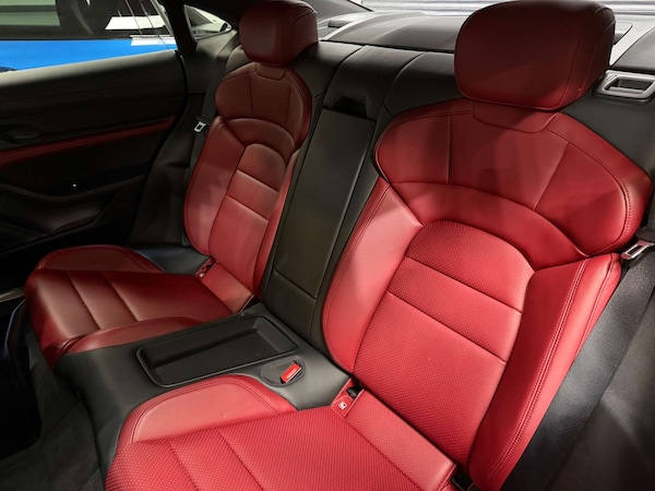 Used Porsche Taycan 2020 for sale - 76219296: Photo 36