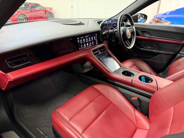 Used Porsche Taycan 2020 for sale - 76219296: Photo 39