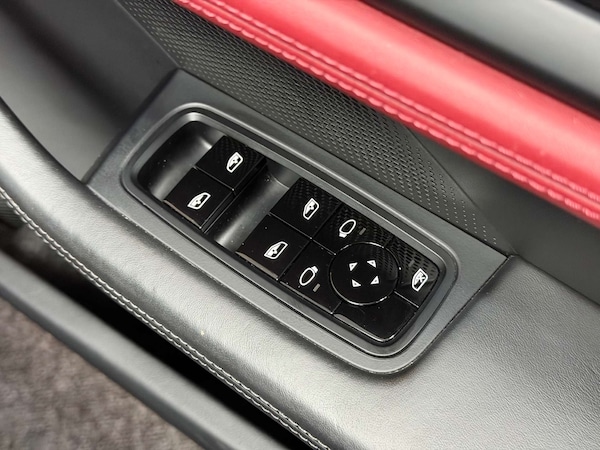 Used Porsche Taycan 2020 for sale - 76219296: Photo 53