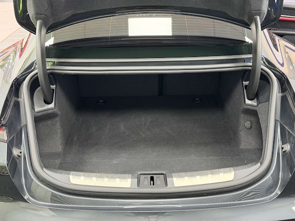 Used Porsche Taycan 2020 for sale - 76219296: Photo 56