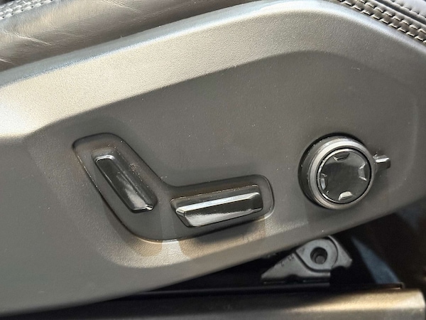 Used Volvo XC90 2023 for sale - 75656250: Photo 43