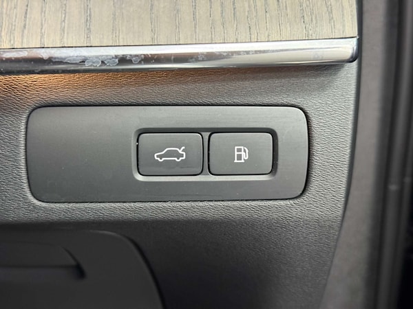 Used Volvo XC90 2023 for sale - 75656250: Photo 51