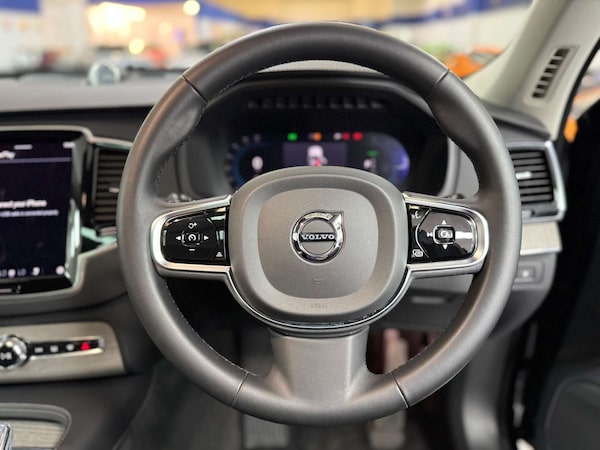 Used Volvo XC90 2023 for sale - 75656250: Photo 73